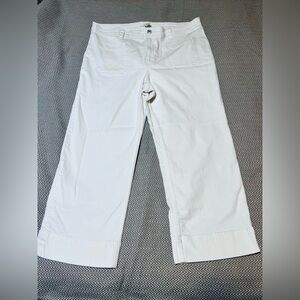 H&M Patch Pocket white jeans. High rise, wide leg. Size 18. Cropped. EUC.
